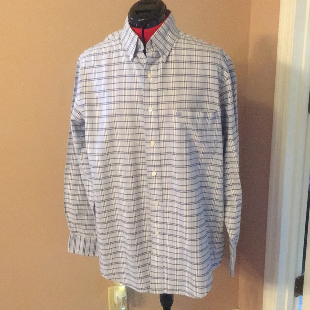 Men’s Izod button down shirt